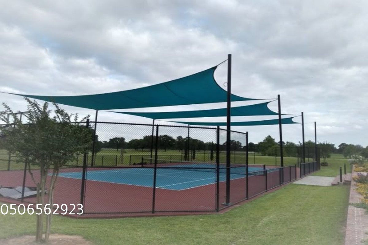 مظلات ملاعب جدة: حلول احترافية لتغطية الملاعب وحماية اللاعبين